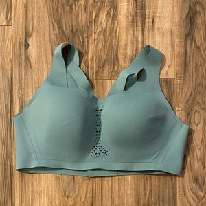 Victoria’s Secret sport bra 38C